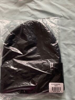 Hollow PERFORMANCE ALPACA BEANIE - Black